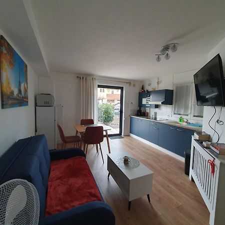 סן סיפריאן Studio Equipe Et Meuble St Cyprien מראה חיצוני תמונה